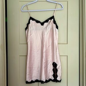 Vintage Y2K Victoria’s Secret Light Pink Silky Slip with Black Lace Trim Medium